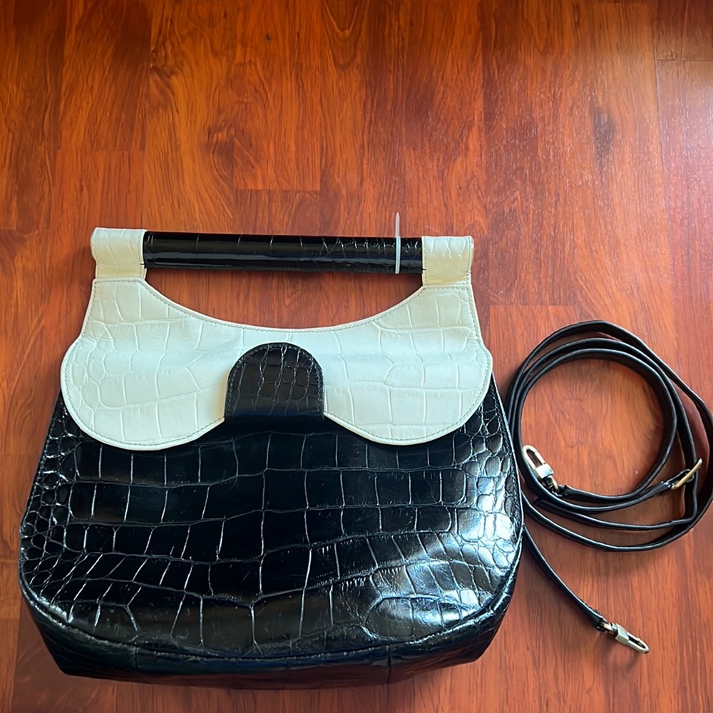 Staud buckle bag w handle CROC pattern black an…